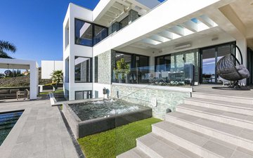 Property slide 18