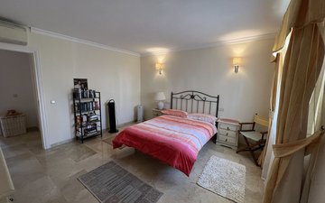 Property slide 16