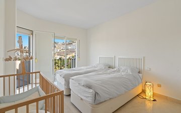 Property slide 10