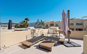 Property slide 18