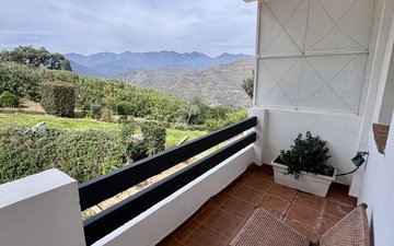 Property slide 25