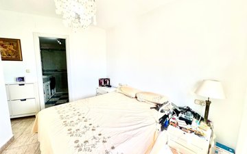 Property slide 25