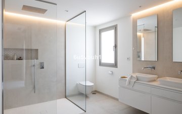 Property slide 20
