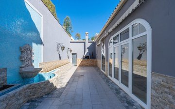 Property slide 22