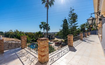 Property slide 35