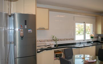 Property slide 21
