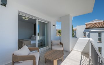 Property slide 32