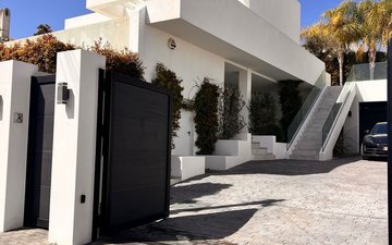 Property slide 31