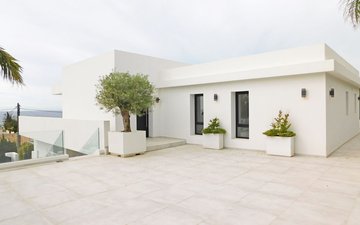 Property slide 37