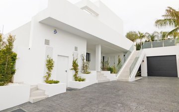 Property slide 43