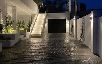 Property slide 44