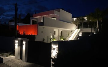 Property slide 48