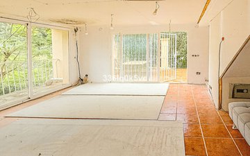 Property slide 4