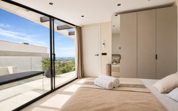 Property slide 14