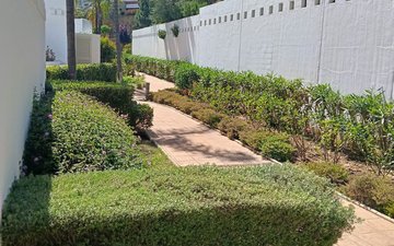Property slide 14