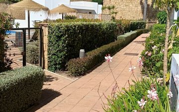 Property slide 28