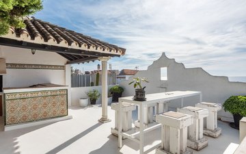 Property slide 25