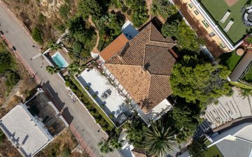 Property slide 33