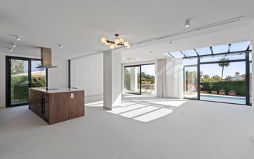 Property slide 7