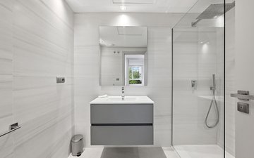 Property slide 19