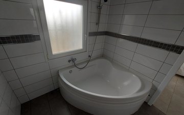 Property slide 29