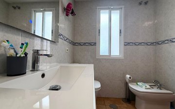 Property slide 22