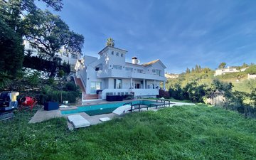 Property slide 18