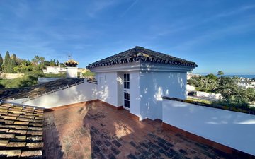 Property slide 25