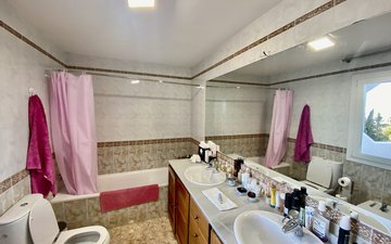 Property slide 29
