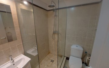 Property slide 20