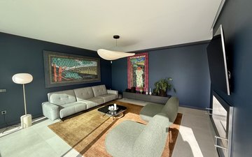 Property slide 10