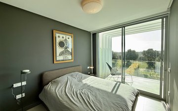 Property slide 25