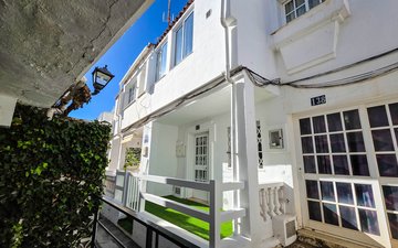 Property slide 19