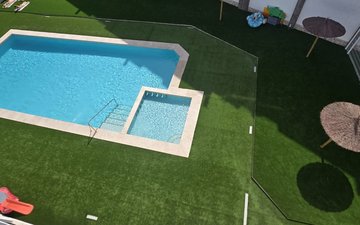 Property slide 32