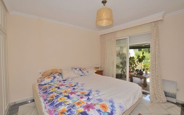 Property slide 10