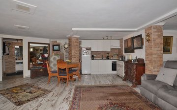 Property slide 23