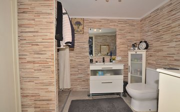 Property slide 28