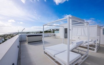 Property slide 25