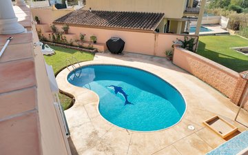 Property slide 19