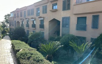 Property slide 48