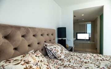 Property slide 18
