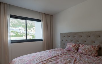 Property slide 25