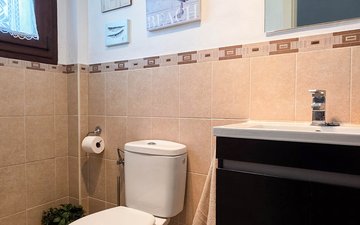 Property slide 32