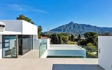 Property slide 25