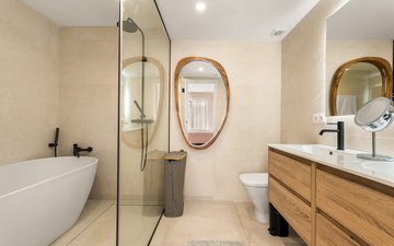Property slide 16