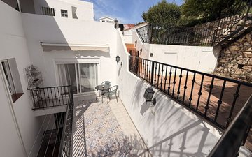 Property slide 23