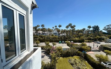 Property slide 18