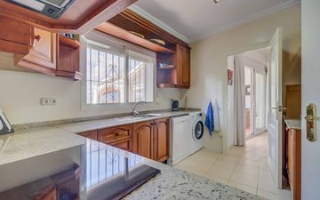 Property slide 20