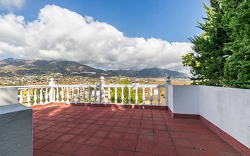 Property slide 46