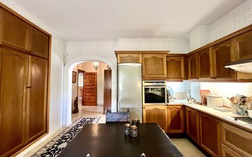 Property slide 22